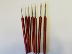 Set of 7- High end Artist brushes Red Sable WithTrianglar Handle Plus Bonus Case