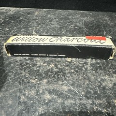 vintage box of Rowney Willow Charcoal sticks Ref D4