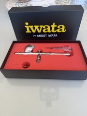 Iwata HP-CR Revolution Double Action Airbrush R4500