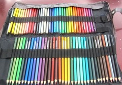 NEW Faber-Castell Classic Coloure Pencil Set of 82 In Roll-Up Carry Case.