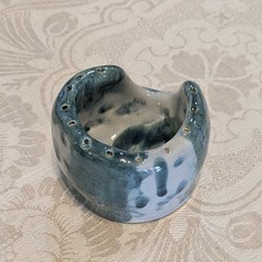 Handmade Studio Pottery Artist Brush Rinse Bowl & Organizer Caddy – Blue/White