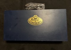 Royal & Langnickel 32pc Acrylic Set w/ Case – Open Box, Unused Paint, Incomplete