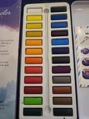 Watercolor Paint Essential Set 24 Vibrant Colors Lightweight Portable Perfect Bu