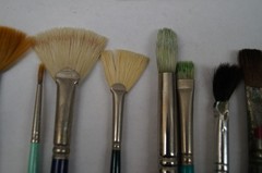 LOT (50) Brushes Ovaliry Mostly Royal USA Mixed Sizes Brushes Are Great F151