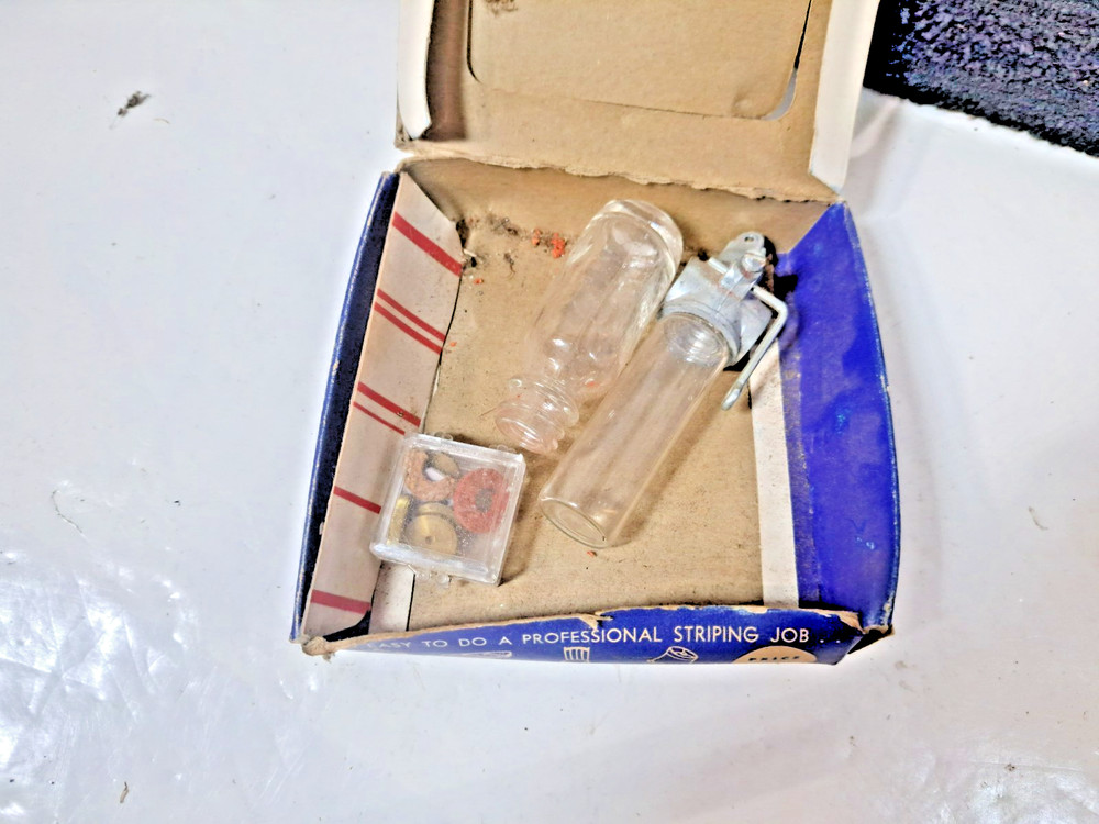 Master Painters’ Striping Tool Extra jar W/box