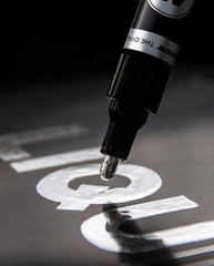 Molotow Liquid Chrome Marker with Mirror Effect