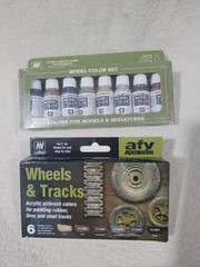 Vallejo Acrylic Model Paint – Two Sets Model Color Set And Wheels & Tracks