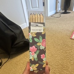 36 Colored Pencil/Crayon Set Natural Wood Multicolor 36 Colors Floral Box