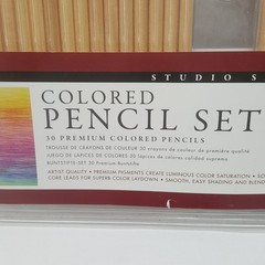 Studio Series Colored Pencil Set – Set of 30 Pencils + Sharpener – Eraser – NEW
