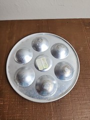 Vintage M. GRUMBACHER 6 Holder Paint Palette No 855 Aluminum Hong Kong ~5.5 in