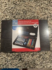 Artist’s Loft, Wood box Watercolor Set, 48 pieces