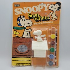 Snoopy Craft House Snap n Paint Figure Painting Vintage 1965 Unused Peanuts
