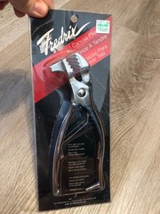 Fredrix Art Canvas Pliers Extra Wide Sure Grip Serrated Jaws Artist NO 7400