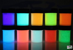 GLOW IN THE DARK DAY VISIBLE BLACKLIGHT PAINT FREE UV KEY RING 1oz PAINT MEDIUM