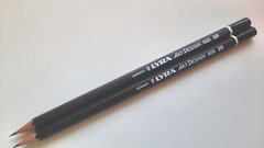 LYRA Rembrandt Art Design Drawing Pencil, 2B Lead, 2 x Pencil Art design school