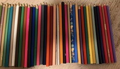 Royal Pastel Artists Loft Crayola Pencil Art Set 134 Pcs Pencils Mixed Pieces