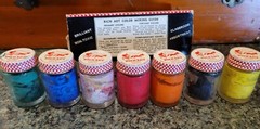Vintage Rich Art Spectrum Poster Colors circa 1960/1970 With Box – Dried