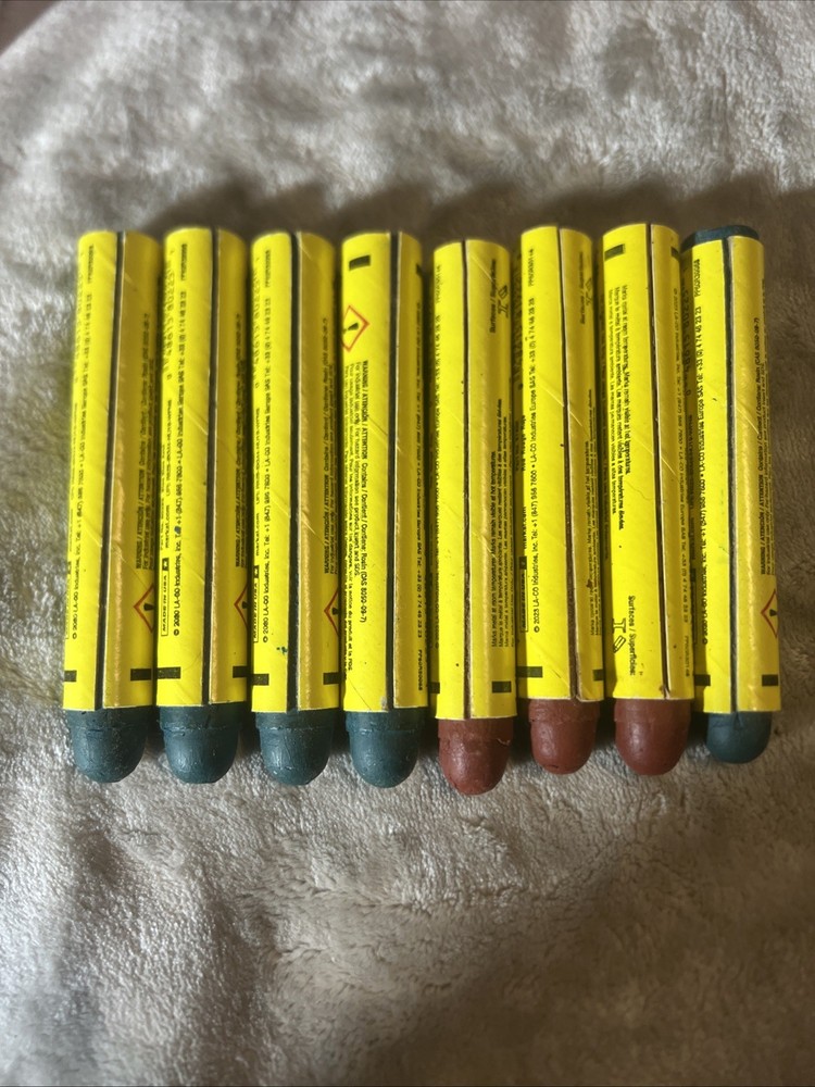 8 Markal B Paint Stik