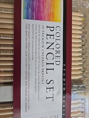 Studio Series Colored Pencil Set of 30 Premium Colored Pencils New
