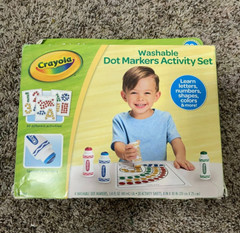 Crayola Washable Dot Markers Activity Set Washable Marker New/Damaged box