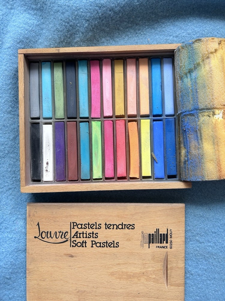 Louvre Soft Pastels 24 Color Set in Wooden Box Made in France JM Paillard