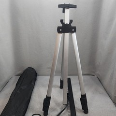 Adjustable Stand Easel Silver Aluminum Portable Tripod Stand with Bag
