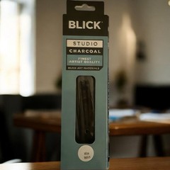 Blick Studio Willow Charcoal – Medium Hardness – Box of 12 Sticks