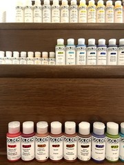Golden Fluid Acrylic Paint Bundle #5 – Easel (63 Bottles)
