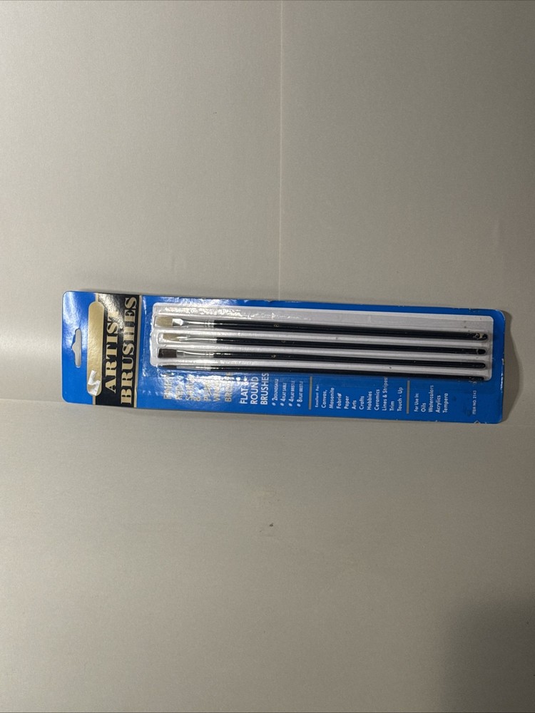 Artist brushes Flat Round Finest Red Sable & Pure White Bristle