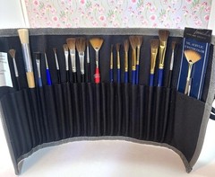 Nylon Artist Paint Brush Organizer Pouch, 25 Slot Holder, & 19 Paint Brushes