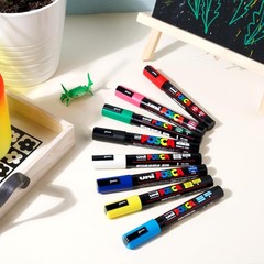 Paint Markers, 5M Medium Acrylic Markers with Reversible Tips, Artist Recomme…