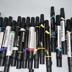 New Prismacolor Lot Of 30 Markers Various Colors Dual Tips New Pen Prisma Color