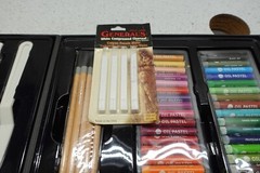 Daler-Rowney Simply Acrylic Paint Set pencil brushes with case Artist kit