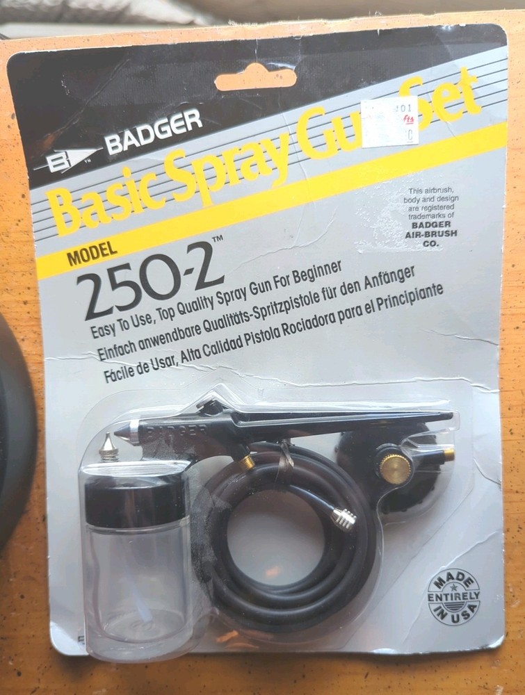 Badger Airbrush Company Basic Spray Gun Set Model 250-2 Made In USA