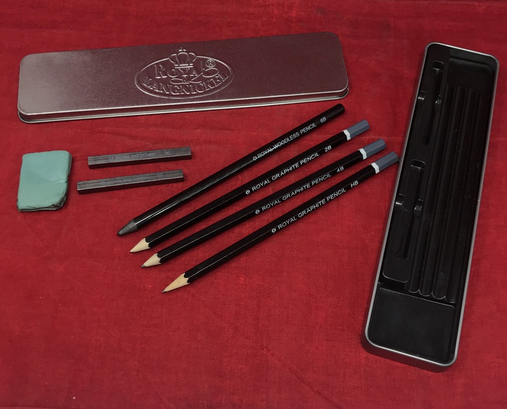 Royal Langnickel Tin 3 Graphite Pencil Set (HB, 4B, 2B) in Metal Case