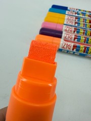 Vintage ZIG Posterman Water Based Paint Marker Lot Japan Assorted Colors