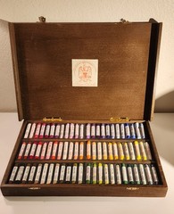 Henri Roche from the La Maison du Pastel 72 piece “Giverny” Set