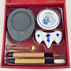 New Calligraphy (Shodo) Tool Set Ceramic Inkstone Brush Paperweight Blue & White