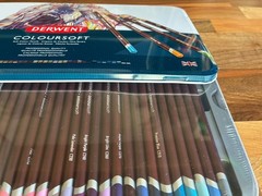 Derwent Coloursoft Set of 72 Pencils New Sealed Damaged Tin