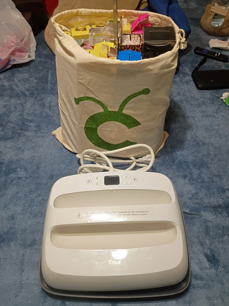 Cricut Maker Machine Ultimate Accessory Bundle