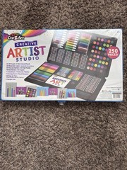 crazy art artist studio 250 pieces