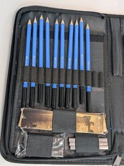 Castle Art Supplies Portable Professional Sketch Pencil Drawing Artist Kit