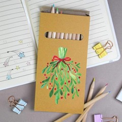 12 x ‘Mistletoe With Red Ribbon Christmas ‘ Long Colour Pencils (PE00076007)