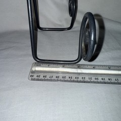 Metal Dark Gray Easel 6.5×8.5×3 in