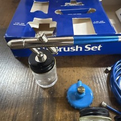 BADGER Airbrush Set 200-3 Open Box Does Not Come With Propel Can.
