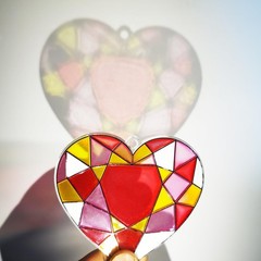 Ayhuhra 28 Sets Valentine’s Suncatcher Craft Kit DIY Window Paint Art Suncatc…
