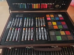 140 Pc Deluxe Art Set Wooden Box. Crayons Oil Pastels Watercolor Pencils Brushes