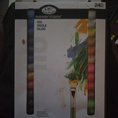 Royal Langnickel essentials 24 OIL ARTIST COLORS PAINT | RICH COLORS Oil Based