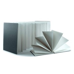 Seawhite Concertina Sketchbook A4 (8.3×11.7in) Black