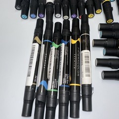 New Prismacolor Lot Of 30 Markers Various Colors Dual Tips New Pen Prisma Color